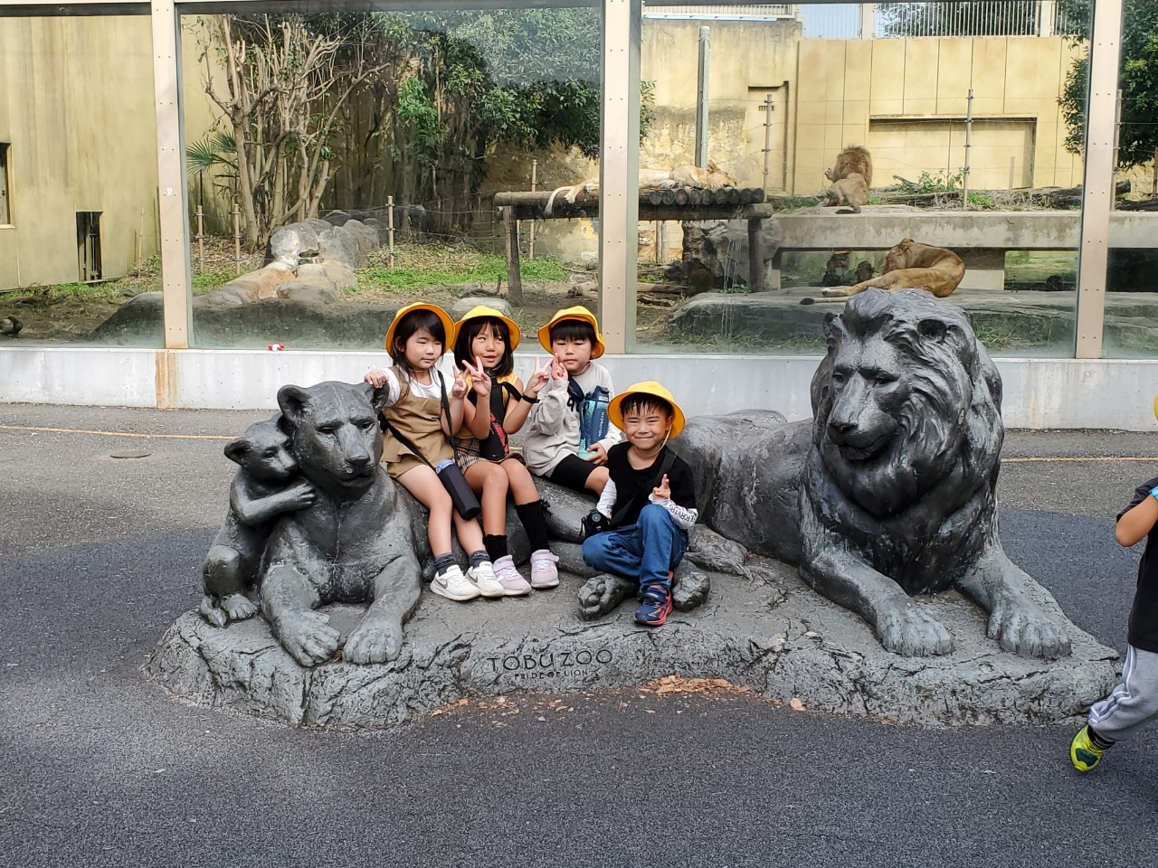 LINE_ALBUM_東武動物公園🦁_241022_44