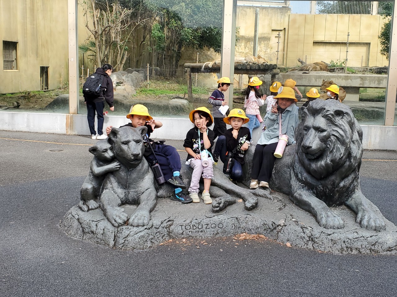 LINE_ALBUM_東武動物公園🦁_241022_42